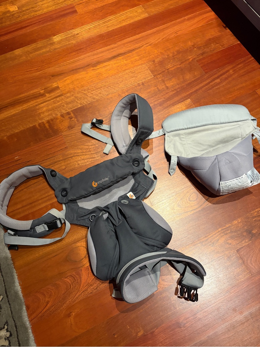 Ergobaby Omni 360 Carrier with Infant Insert
